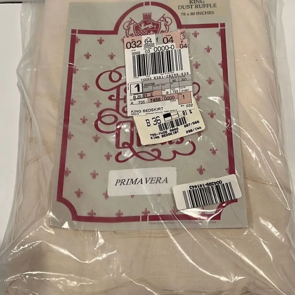 Vintage Estate Quilts King Dust Ruffle NWT Embroidered